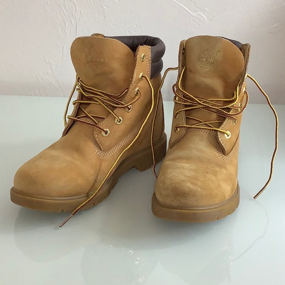 Timberland Heritage 6” waterproof leather lace up Wheat Boots size 8.5 women EUC